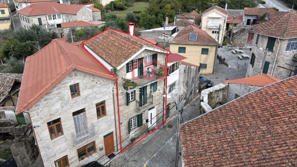 Moradia Banda T3 - Mangualde