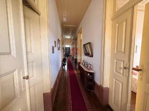 Moradia Isolada T8 Venda em Santa Comba,Seia