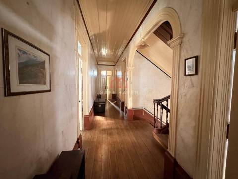 Moradia Isolada T8 Venda em Santa Comba,Seia