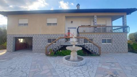 Moradia Isolada T4 Venda em Vila Nova de Tazem,Gouveia