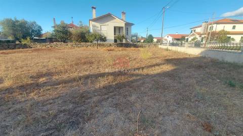 Moradia Isolada T4 Venda em Vila Nova de Tazem,Gouveia