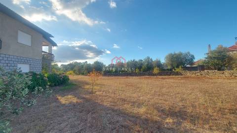 Moradia Isolada T4 Venda em Vila Nova de Tazem,Gouveia