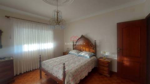 Moradia Isolada T4 Venda em Vila Nova de Tazem,Gouveia