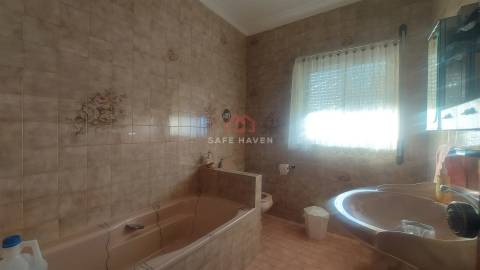 Moradia Isolada T4 Venda em Vila Nova de Tazem,Gouveia