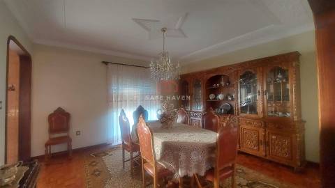 Moradia Isolada T4 Venda em Vila Nova de Tazem,Gouveia