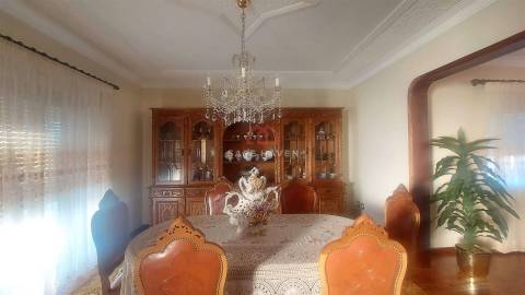 Moradia Isolada T4 Venda em Vila Nova de Tazem,Gouveia
