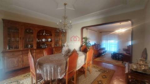 Moradia Isolada T4 Venda em Vila Nova de Tazem,Gouveia