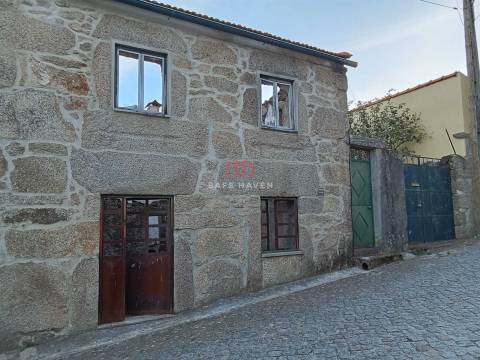 Moradia para Restaurar T3 Venda em Cunha Baixa,Mangualde