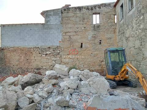 Moradia para Restaurar T3 Venda em Cunha Baixa,Mangualde