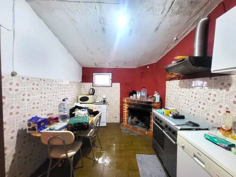 Moradia T3 Venda em Tavares (Chãs, Várzea e Travanca),Mangualde