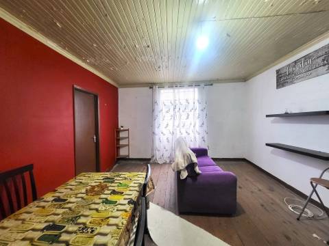 Moradia T3 Venda em Tavares (Chãs, Várzea e Travanca),Mangualde