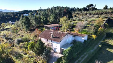 Moradia Isolada T5 Venda em Santiago de Cassurrães e Póvoa de Cervães,Mangualde