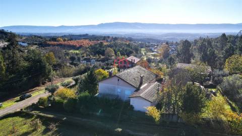 Moradia Isolada T5 Venda em Santiago de Cassurrães e Póvoa de Cervães,Mangualde