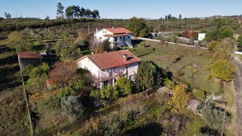 Moradia Isolada T5 Venda em Santiago de Cassurrães e Póvoa de Cervães,Mangualde