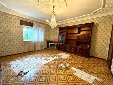 Moradia Isolada T5 Venda em Santiago de Cassurrães e Póvoa de Cervães,Mangualde