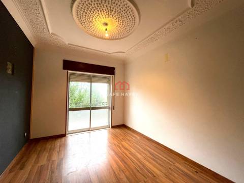 Moradia Isolada T5 Venda em Santiago de Cassurrães e Póvoa de Cervães,Mangualde