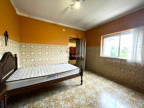 Moradia Isolada T5 Venda em Santiago de Cassurrães e Póvoa de Cervães,Mangualde