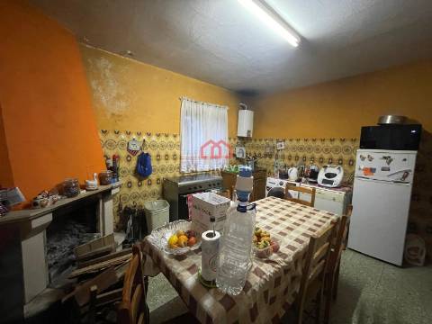 Moradia Isolada T3 Venda em Canas de Senhorim,Nelas