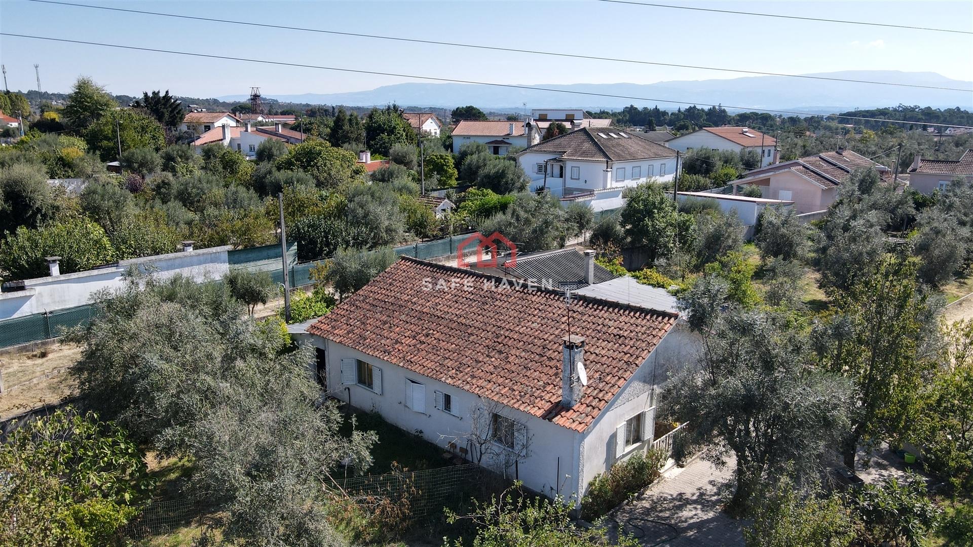 Moradia Isolada T3 Venda em Canas de Senhorim,Nelas