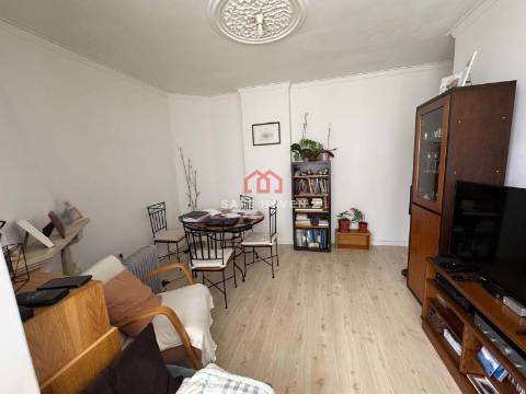 Apartamento T2 Venda em Casal de Cambra,Sintra