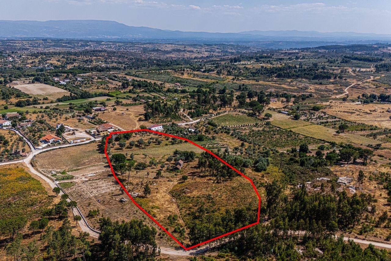 Moradia Isolada T4 Venda em Moimenta de Maceira Dão e Lobelhe do Mato,Mangualde