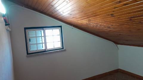 Andar Moradia T2 Venda em Melo e Nabais,Gouveia