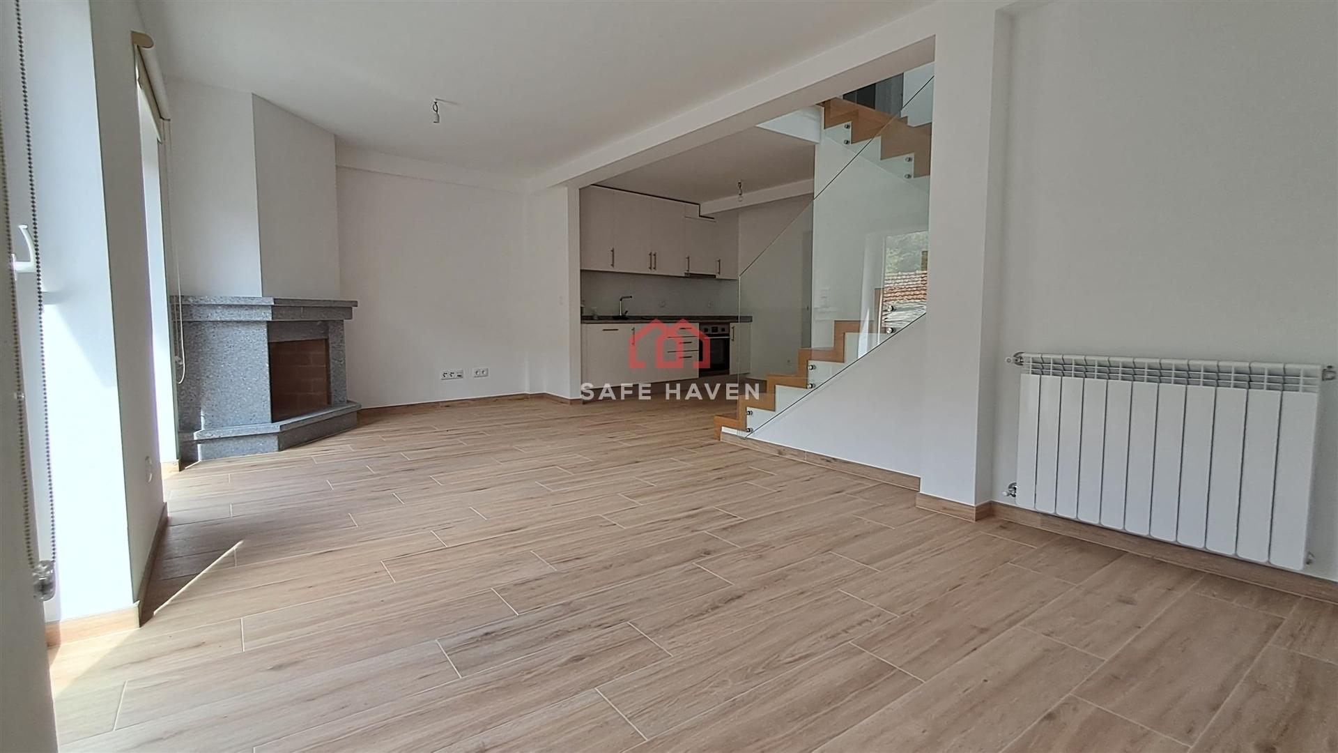 Moradia T4 Venda em Sazes da Beira,Seia