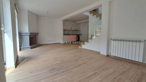 Moradia T4 Venda em Sazes da Beira,Seia