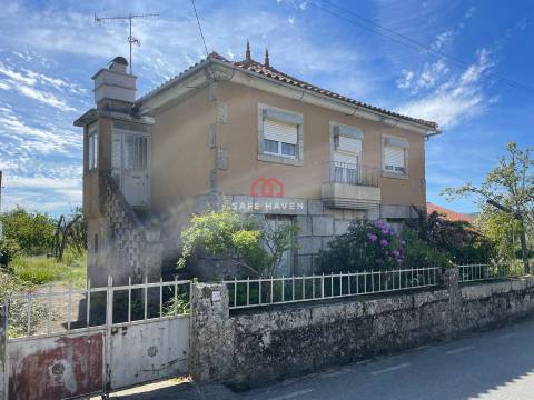 Moradia Isolada T3 Venda em Tavares (Chãs, Várzea e Travanca),Mangualde
