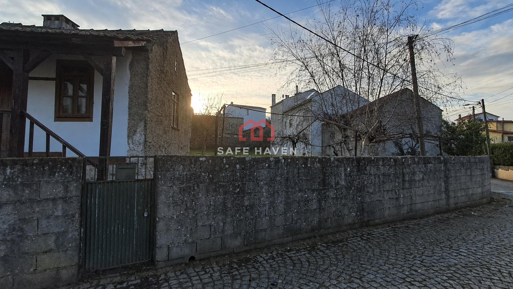 Moradia T2 Venda em Carragozela e Várzea de Meruge,Seia