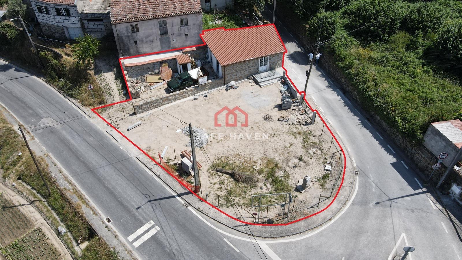 Moradia Isolada T2 Venda em Santiago de Cassurrães e Póvoa de Cervães,Mangualde
