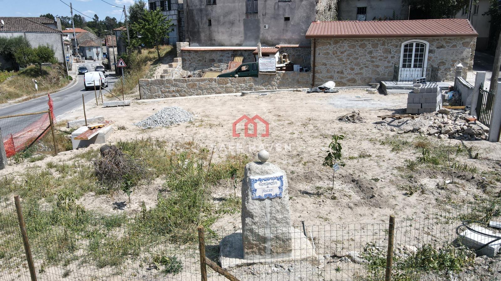 Moradia Isolada T2 Venda em Santiago de Cassurrães e Póvoa de Cervães,Mangualde
