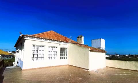 Moradia Isolada T7 Venda em Atalaia e Alto Estanqueiro-Jardia,Montijo