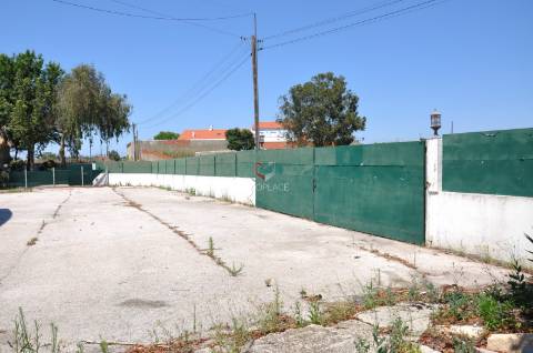 Armazém  Arrendamento em Atalaia e Alto Estanqueiro-Jardia,Montijo