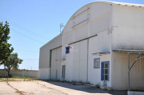 Armazém  Arrendamento em Atalaia e Alto Estanqueiro-Jardia,Montijo