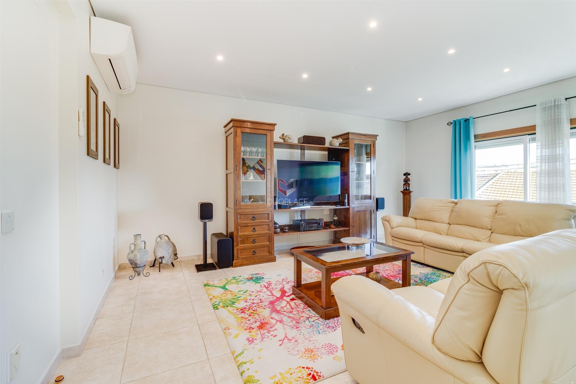 Apartamento T4 Venda em Pinhal Novo,Palmela