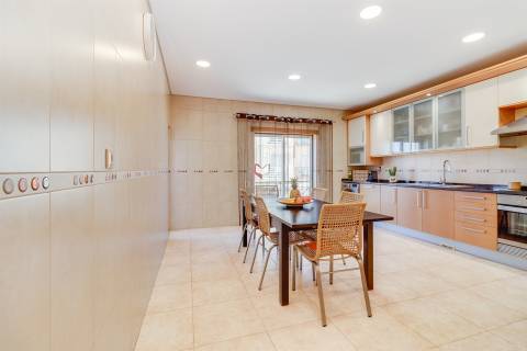 Apartamento T4 Venda em Pinhal Novo,Palmela