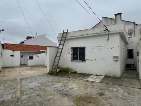 Moradia em Banda T2 Venda em Sarilhos Grandes,Montijo