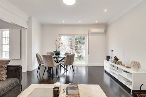 Moradia Premium T4 com Sótão, Ginásio, Garagem e Excelentes Áreas | Montijo