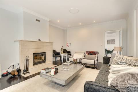 Moradia Premium T4 com Sótão, Ginásio, Garagem e Excelentes Áreas | Montijo