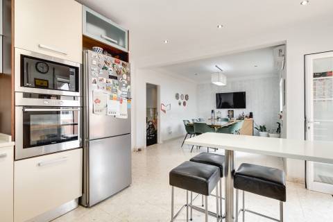 Moradia Premium T4 com Sótão, Ginásio, Garagem e Excelentes Áreas | Montijo