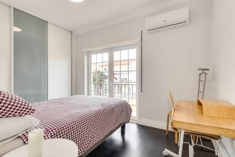 Moradia Premium T4 com Sótão, Ginásio, Garagem e Excelentes Áreas | Montijo