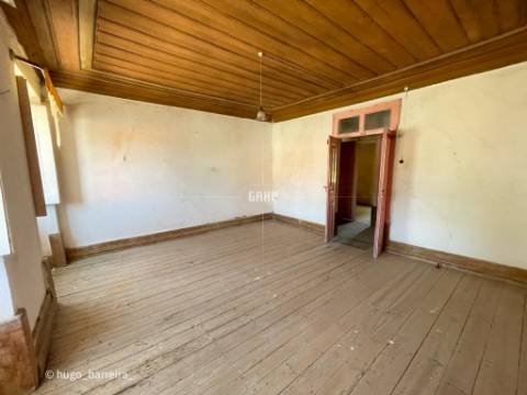 Moradia para Restaurar T4 Venda em Avelar,Ansião