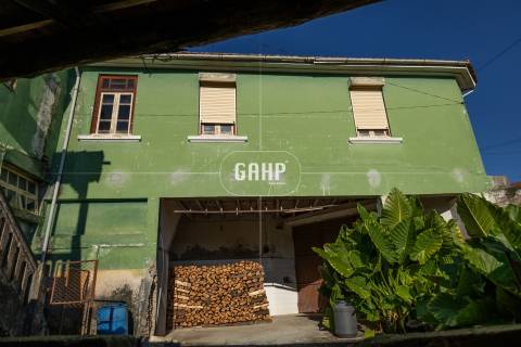 Moradia Geminada T5 Venda em Lorvão,Penacova