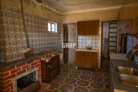 Moradia Geminada T5 Venda em Lorvão,Penacova