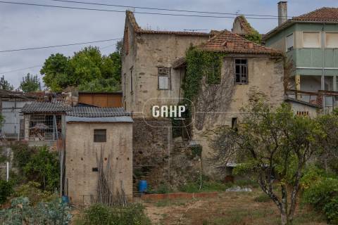 Moradia Devoluta  Venda em Lorvão,Penacova