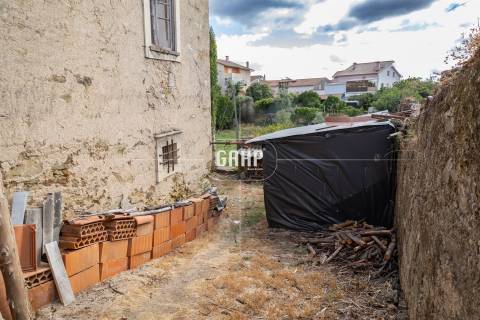 Moradia Devoluta  Venda em Lorvão,Penacova