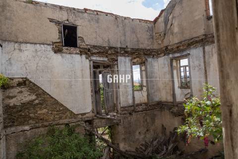 Moradia Devoluta  Venda em Lorvão,Penacova