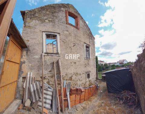 Moradia Devoluta  Venda em Lorvão,Penacova