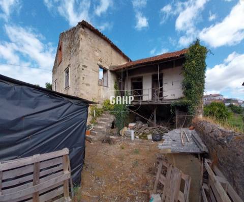 Moradia Devoluta  Venda em Lorvão,Penacova